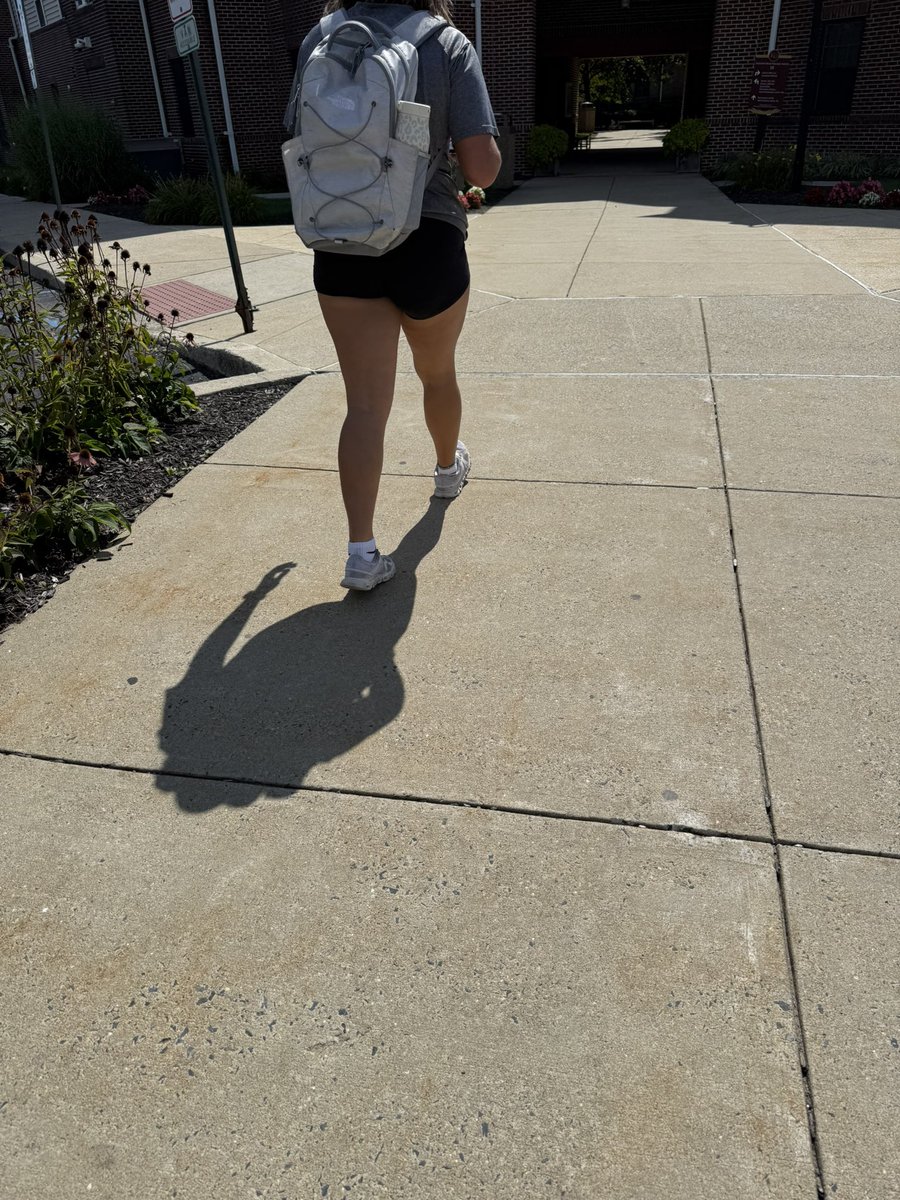 CampusCandids3's tweet photo. Baddie caught in booty shorts

#candid #candids #CandidPhotography #creepshot #campus #whitegirl #bigbooty #teenageee #fatass #jiggle #thick #candidhs #jiggleass #gymgirl #gymgirls https://t.co/bzdGWfNwEy