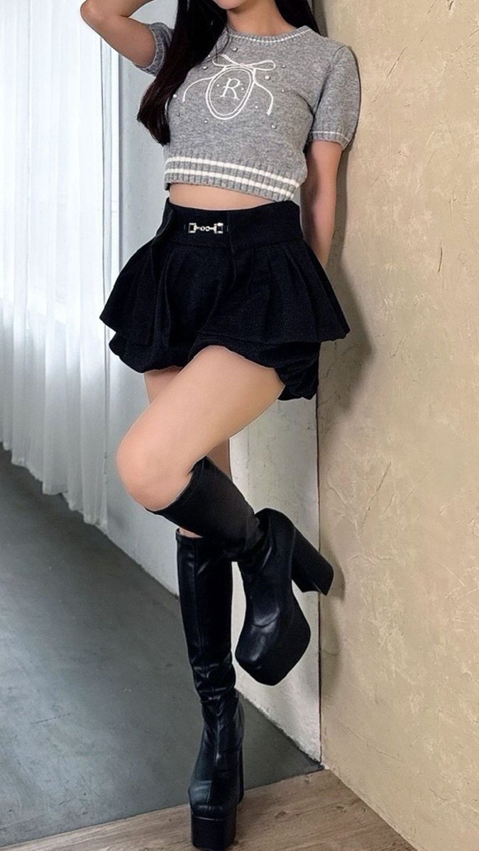 RESEXXY's tweet photo. 今季一推しのショートパンツが脚長効果抜群でかわいすぎるっ🧸ྀི https://t.co/JctZalKz55