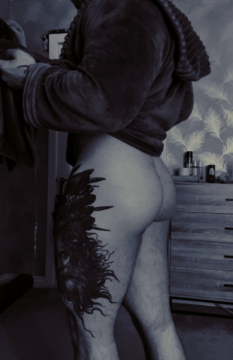 brokenstripx tweet picture