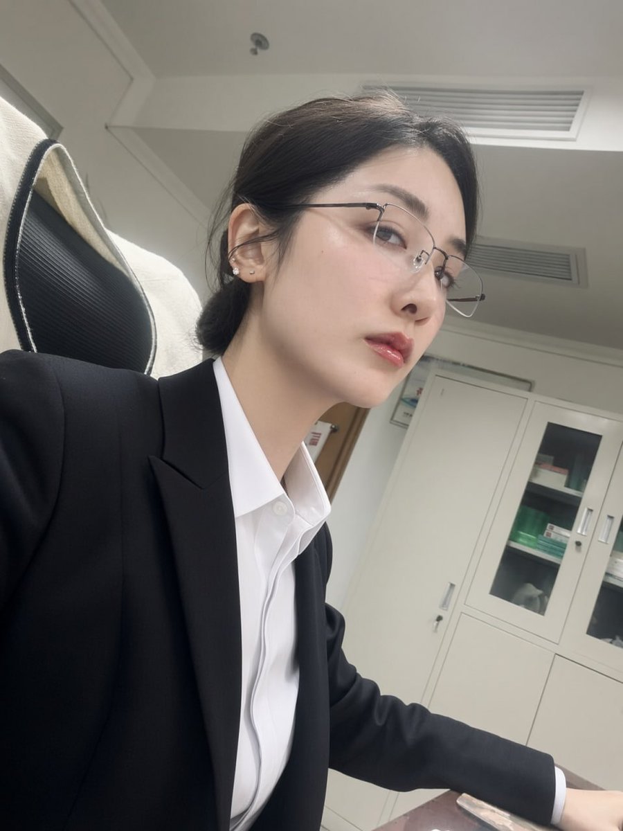 abigail79ic1's tweet photo. 第一次发照片 有点紧张

本人90后已婚 某院主任

希望在这 认识更多朋友 https://t.co/4lEkTevBu9