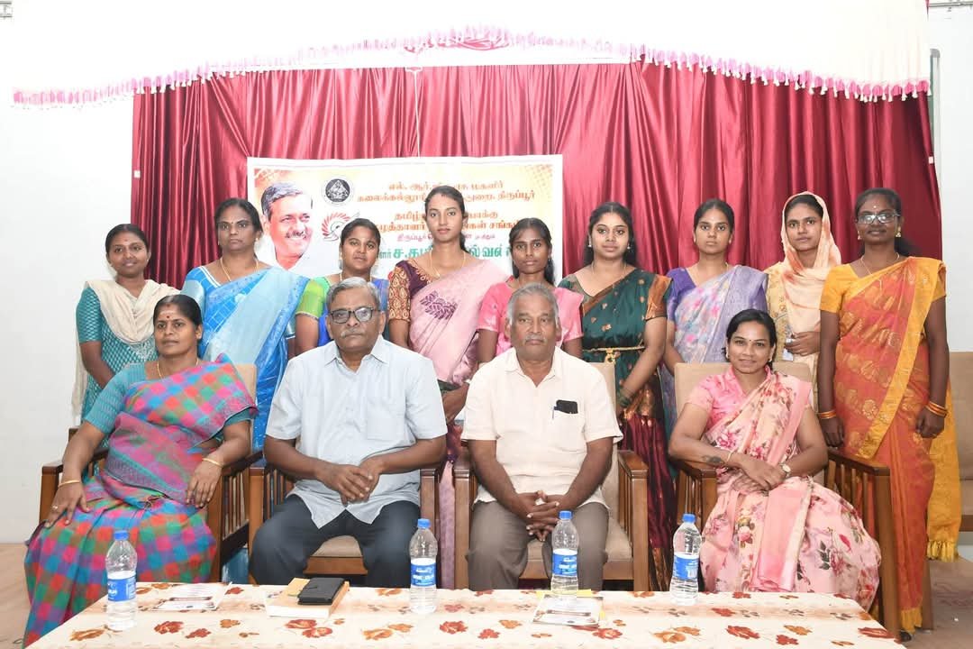 mlapalladam's tweet photo. Delighted to attend the insightful seminar on writer S. Tamizhselvan's literary works, jointly organized by the Department of Tamil, LRG Govt Arts College, and the Tamil Nadu Progressive Writers and Artists Association (South Branch).
#TamilLiterature #LiteraryMeet #LRGCollege https://t.co/vufNUcjoFi