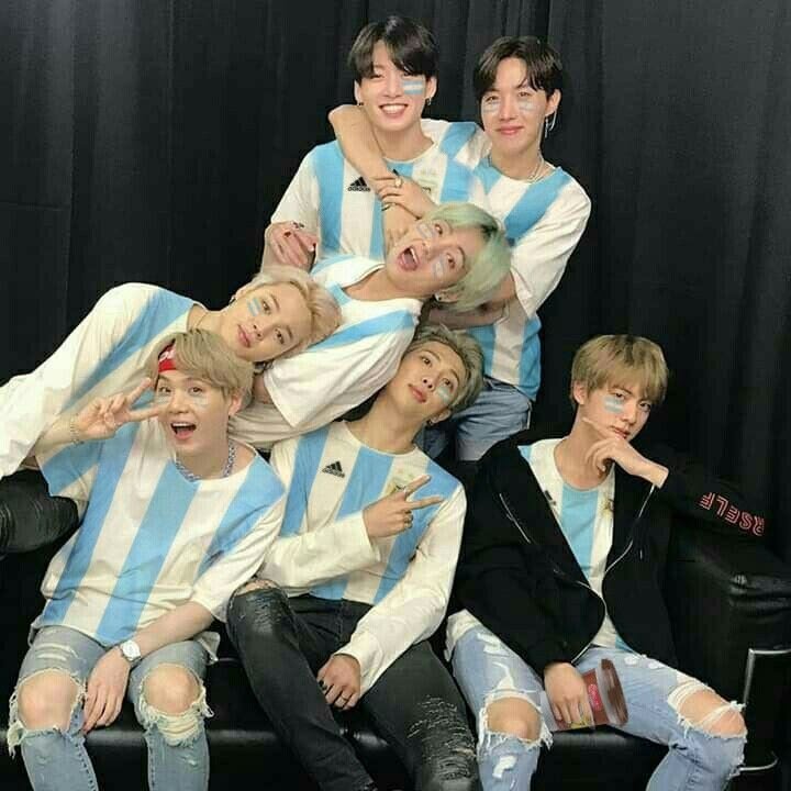MinYoonieGigi's tweet photo. 📌 HILO CON LINKS PARA EL PRIMER  DIA DE CONCIERT0 EN ARGENTINA DIA 1 (SI ENCUENTRO Y ESPEREMOS QUE SI ) 🇦🇷 

🔒 COLOCARE CANDADO PARA MAYOR SEGURIDAD (20 min antes) ⭐

#BTSTOUR2026 #BTS_ARİRANG https://t.co/DN9lIcm0YR