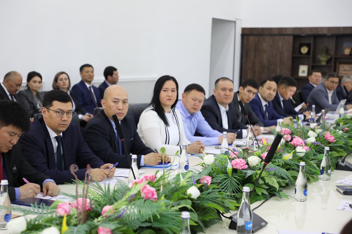 undpkg's tweet photo. @UNDP, the Supreme Court of Kyrgyzstan and the U.S. Embassy are strengthening consistent application of anti-corruption laws through judicial guidance and professional training
Read more https://t.co/npkBYKL2aH https://t.co/11gxf98abC