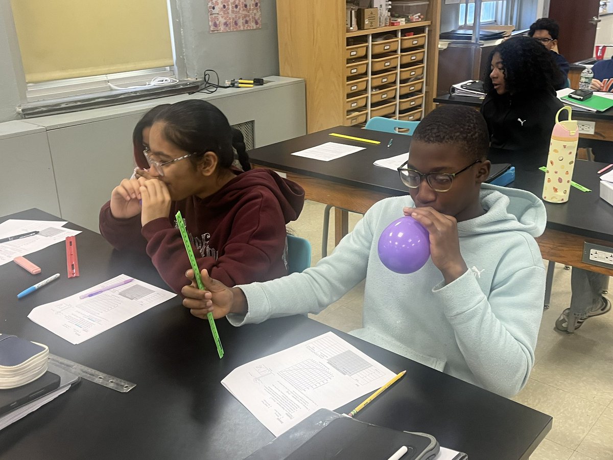 skellyscience's tweet photo. Measuring lung capacity as we investigate interacting body systems in biology @HTHMiddleSchool @MalverneSTEM https://t.co/qt6OQdrAjy