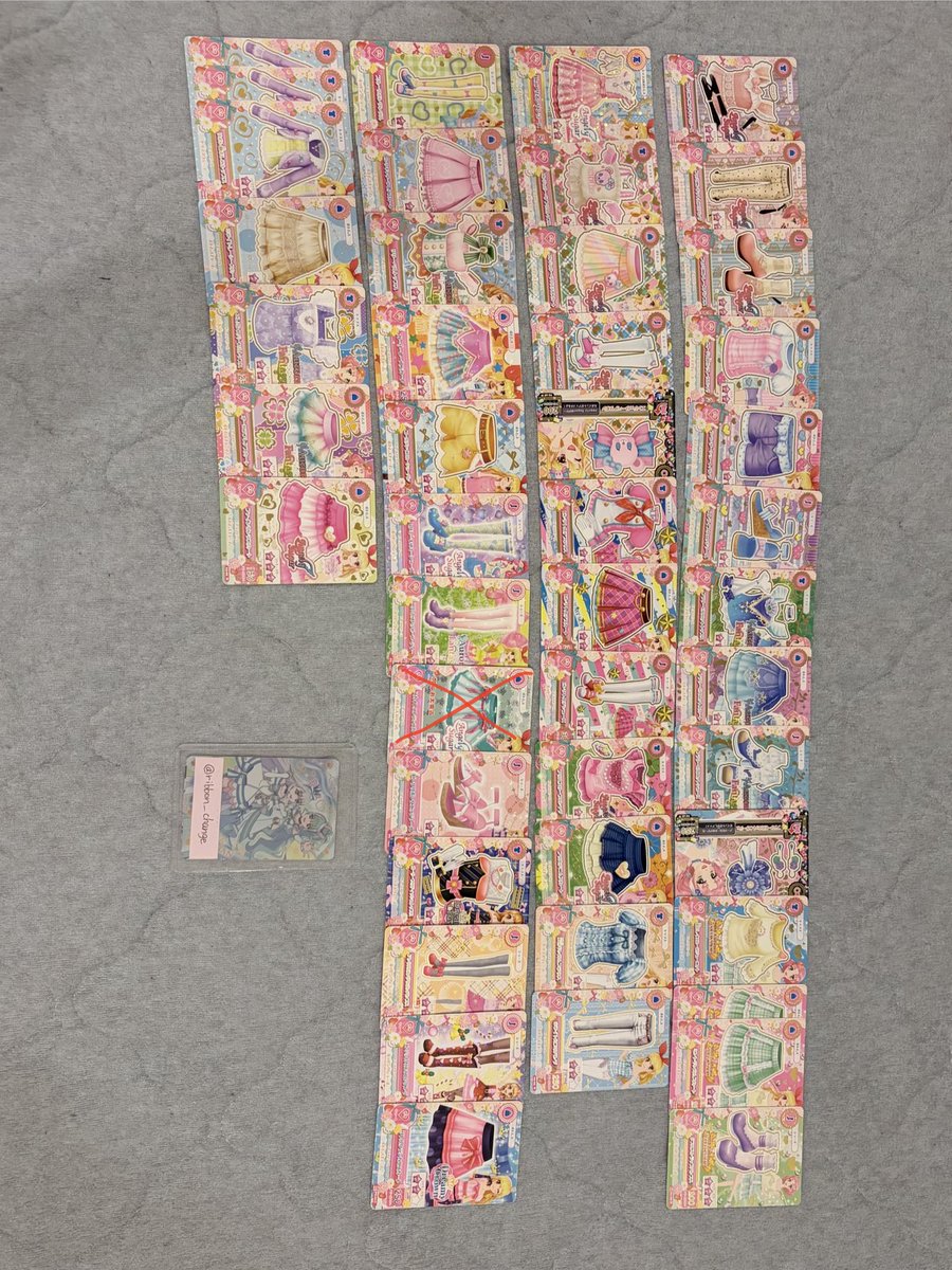 ribbon_change's tweet photo. 【 交換･買取･譲渡 】アイカツ アイカツカード 

譲 画像1〜3目

求 画像4枚目 or 買取1枚100円 +送料

ほとんど傷、折れ等なし。
リプいただけましたら、1枚ずつの画像を添付いたします。難しいと思いますがお気軽にお声掛けください。 https://t.co/L95CUuxEDe