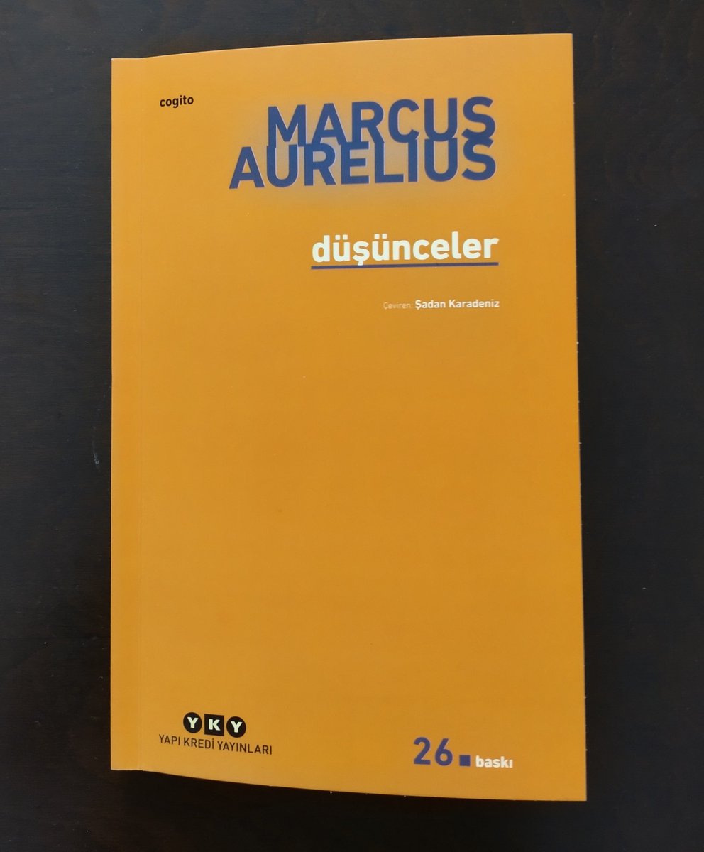 metaphilosophyy's tweet photo. "İçin huzur dolu olsun, başkalarının sağlayabileceği yardıma ya da dinginliğe gereksinimin olmasın. Kısaca dimdik durmalısın, başkaları ayakta tutmamalı seni." s. 49. https://t.co/xpuf0CPLnQ