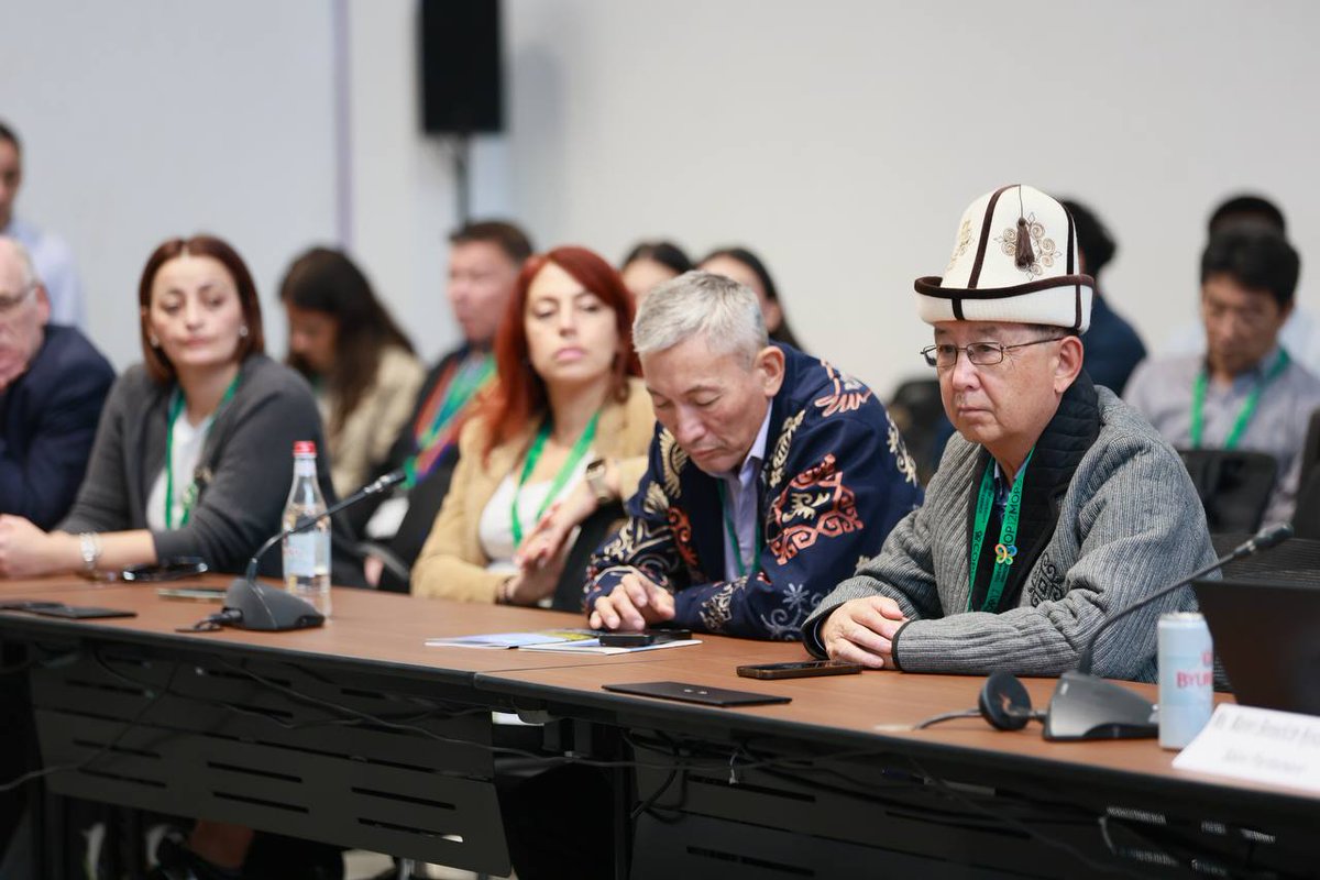 COP17_Arm2026's tweet photo. Promoting Transparency and Public Participation in Biosafety

An international training session was held to promote transparency, access to information, and public participation in the field of biosafety.

Aram Meymaryan, Deputy Minister of Environment of Armenia, and Astrid Schomaker, Executive Secretary of the Convention on Biological Diversity, delivered remarks during the event.

The discussions covered recent developments under the Cartagena Protocol on Biosafety, the Aarhus Convention, and the Escazú Agreement. Particular attention was given to access to environmental information, public participation in decision-making processes, and access to justice.

The importance of exchanging international experience and expanding cooperation was also emphasized to strengthen transparent and participatory decision-making mechanisms in the field of biosafety.