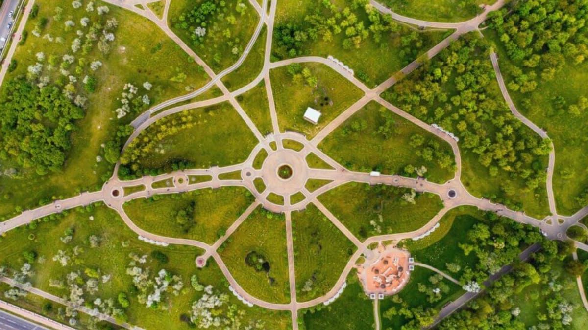 SpaceWatchGL's tweet photo. Latitudo 40 raised €2.9M to move geospatial intelligence from observation to action. Agentic EO and Physical AI are central to their plan. Here is what that means in practice. #EarthObservation #SpaceTech

https://t.co/Ix7LZuyv45 https://t.co/zrmE2HkbUS