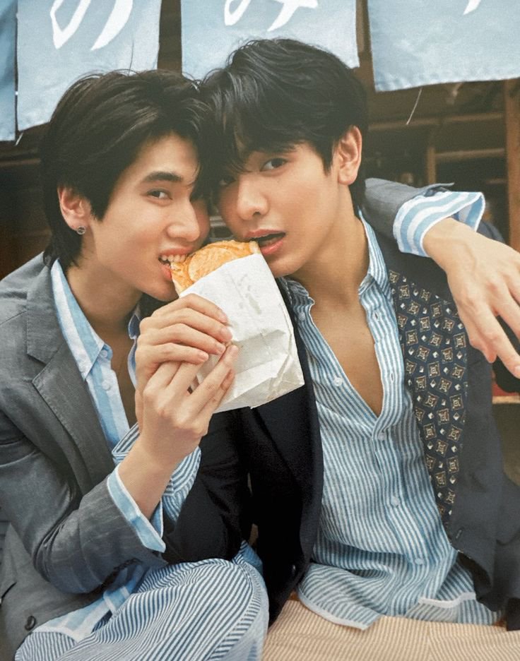 Bunbun2ezf's tweet photo. We’re still hoping for another JoongDunk chapter. We miss seeing them together, and we’ll keep supporting them with all our hearts

#ForeverWithJoongDunk
#BRINGJOONGDUNKAGAIN
#JoongDunkForever https://t.co/ap8XW3dmYa
