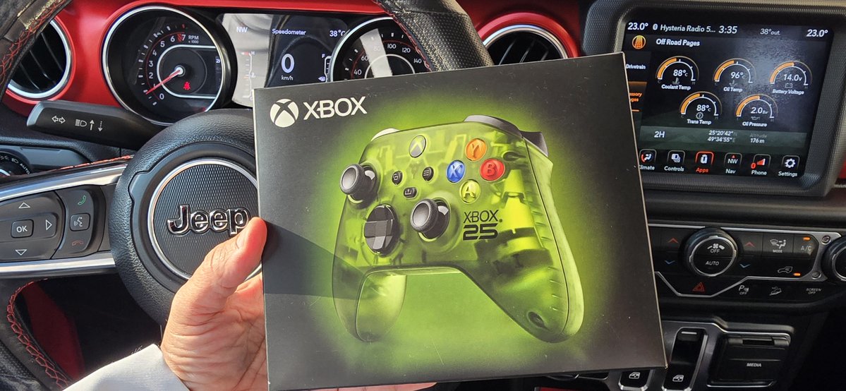 SaudiFalcon's tweet photo. @XBOX 💚
#XBOX 💚 https://t.co/qkPJSj70P7