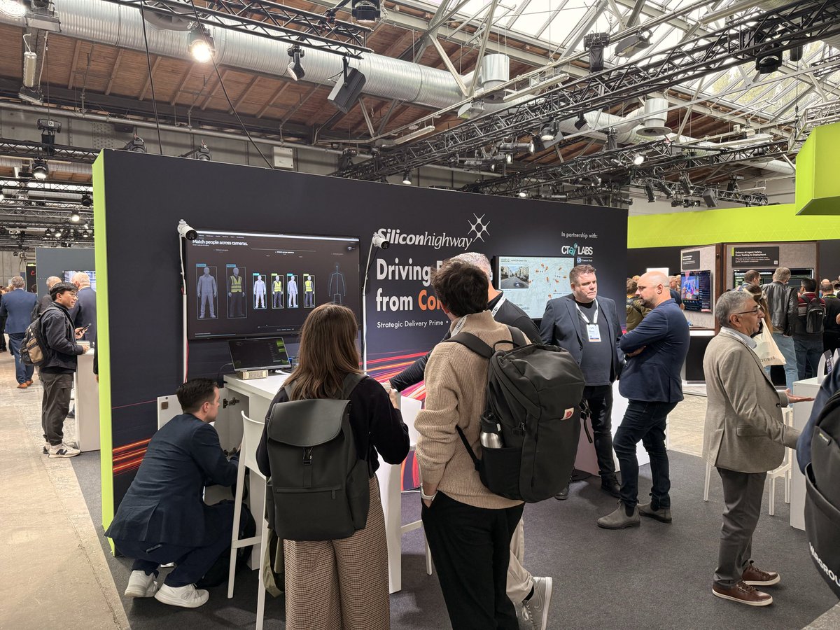 siliconhighway's tweet photo. Day two at NVIDIA GTC Berlin 2026. Live from the stand in Hall 2, booth 7012.

@REBOTNIX showing memory-efficient inference in local AI, a production stack on 8GB without compromise.

@ConnectTechInc closing the sim2real loop with the Real2Sim digital twin across NVIDIA's three-computer solution.

On the floor? Come and say hello.
@NVIDIAGTC @NVIDIARobotics
#NVIDIAGTC #GTCBerlin #EdgeAI