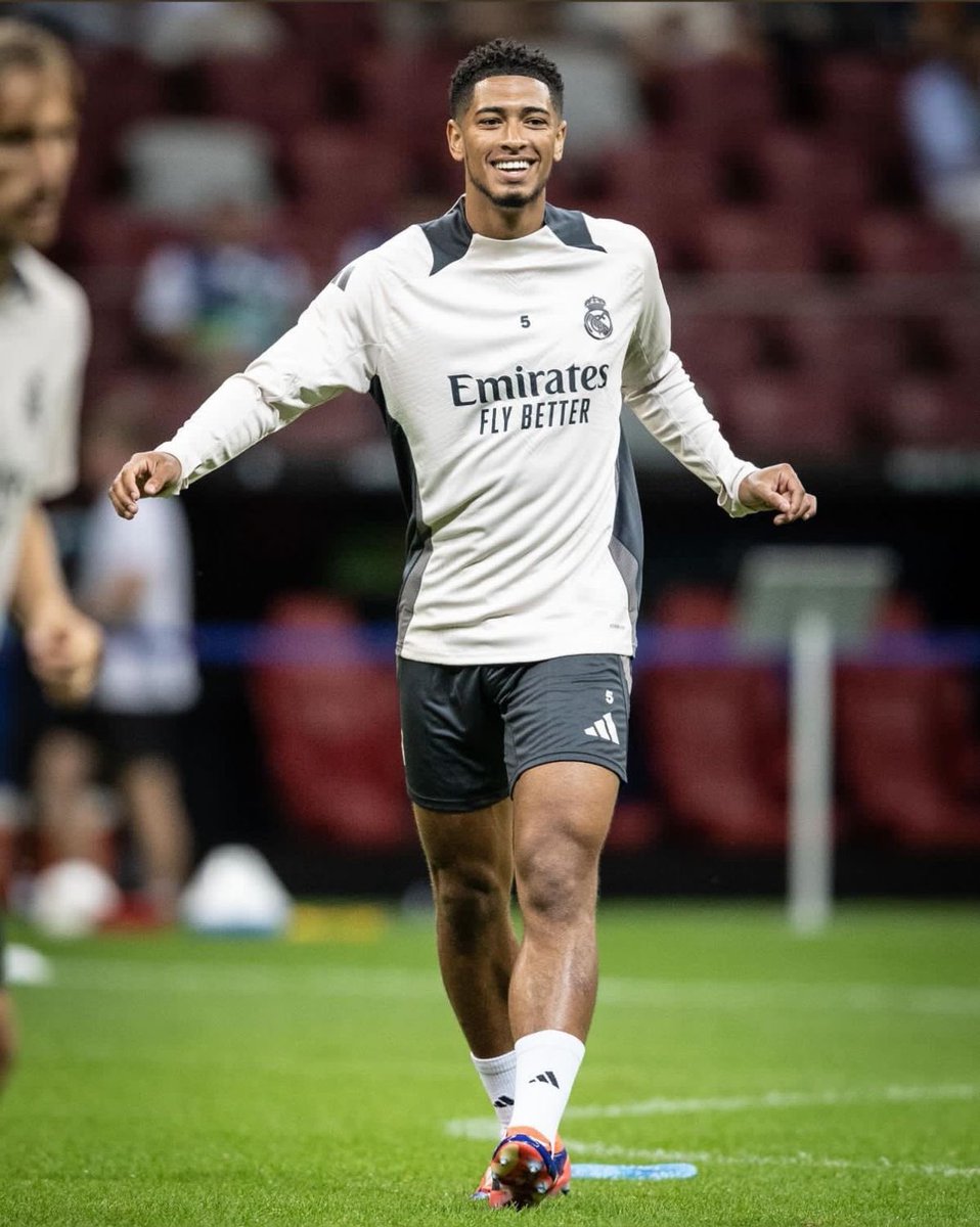 _beIIigol's tweet photo. good morning, it's match day!!! https://t.co/feV9AIG8k3