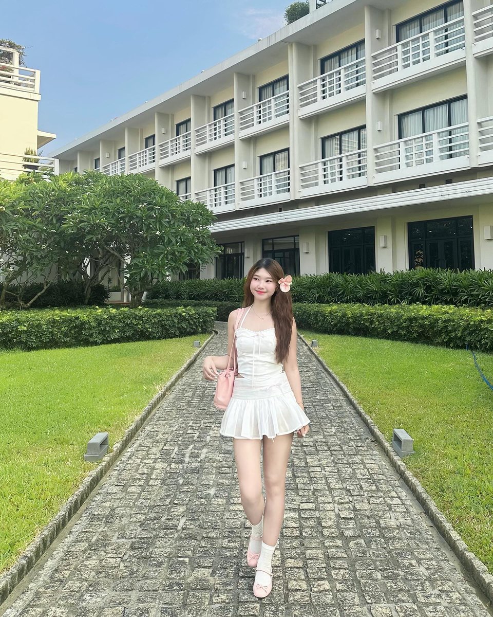 Ranecasi's tweet photo. Hello, lovely soul 💫 Always keep in mind that every small step matters, and you’re doing amazing. ☀️
tGMcAKN https://t.co/cjrABmCQlv