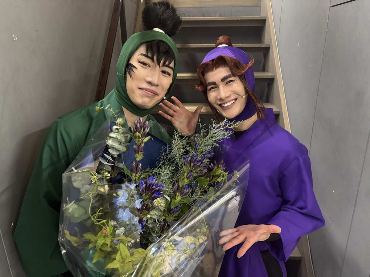 RYOSUKE_N_1101's tweet photo. #忍ミュ 第16弾 再演
本日もありがとうございました‼️

今日の公演で、ゆうたさんが通算出演回数300回を迎えられました！！
おめでとうございます🎊
最近はお祝いラッシュで嬉しいな☺️

コツコツ努力を続けて、いつの日かゆうたさんのような広い視野を持ちたいなと、常日頃思っております✨

明日は2公演！頑張るぞ〜💪