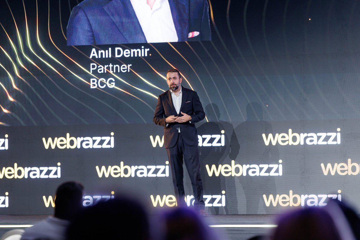 webrazzi's tweet photo. Webrazzi Summit 2026’da, BCG Partner Anıl Demir, yapay zekâ alanında rekabetin değişen dinamiklerini ve yeni dengeleri ele alıyor. #summit26 https://t.co/9FJPZLxWFw