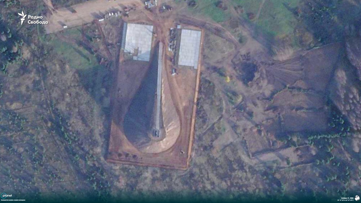 kromark's tweet photo. 1/2 The number of confirmed air defense towers and ramps in Alabuga, the main production facility for Russian strike drones, has reached 33, as a new @planet high-res image taken today, Oct. 21, shows. Ukraine hasn’t attempted to strike the site since June 2025. https://t.co/FEoORNupWF