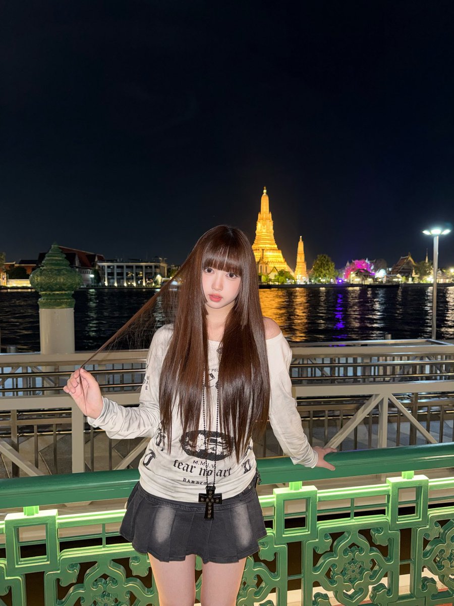 OBD_offcl's tweet photo. [#아치라야]
Achiraya in Bangkok~✨🌙💖

#OURBIRTHDAY #아워벌스데이 #OBD
#ACHIRAYA https://t.co/s9Q05JrEbb