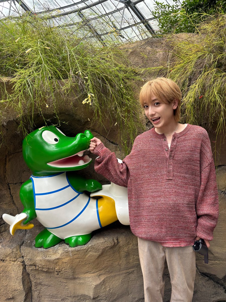 Eightkns's tweet photo. 11月28日・29日開催
『小西詠斗 2027カレンダー 手渡し会』
一般販売は本日17時からスタートいたしました！

ぜひチェックしてくださいね✅

(MG) https://t.co/Wd8HUjRWHF