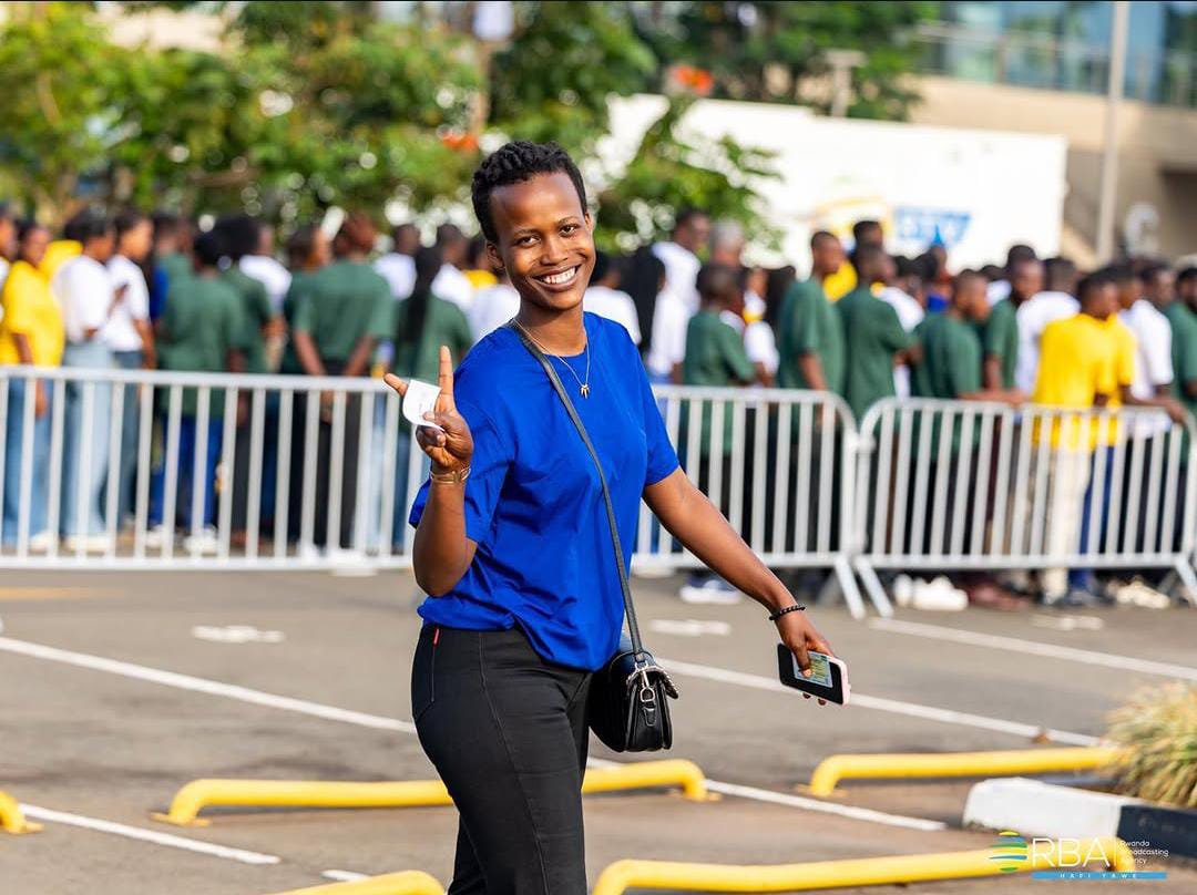 MathieuUwiho's tweet photo. Everyone is filled with joy and excitement as we celebrate the achievements made so far and look forward to a brighter future.

The youth are the strength of our nation and the hope for a better tomorrow! 💪🇷🇼

#YouthMeetThePresident #YouthEmpowerment #CelebratingAchievements https://t.co/H8dpPLOueJ