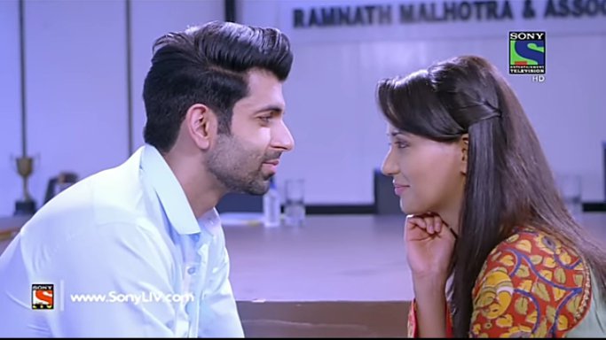 Helloimharshita's tweet photo. I haven't seen this show before ,i am watching it now ✨
And  it's a treat to see these two together 
@namik_paul @nikifyinglife
#namikpaul #EDKV https://t.co/pUuUiKUaEQ