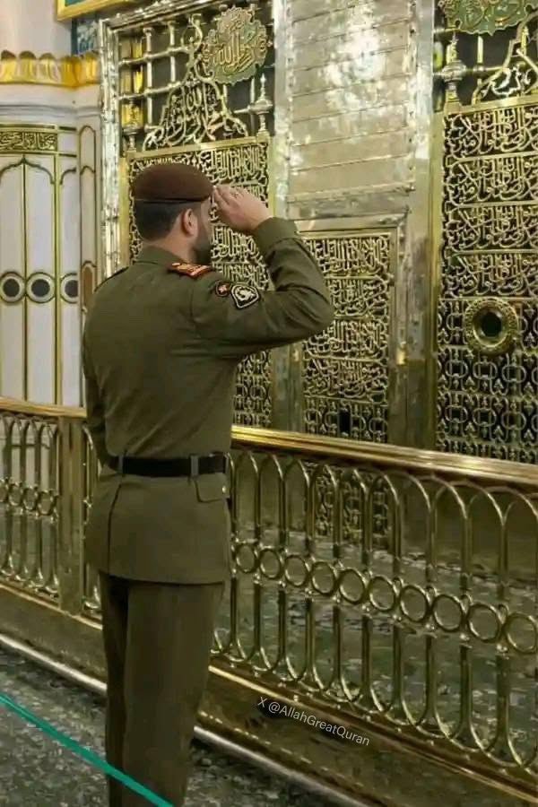 DrMdscra's tweet photo. As Salāmu 'halayka, Yaa Habibal lah,
As Salāmu halayka Yaa xal bi,
Ya ruuhi,Ya Sëyyidi,Ya Rasulalllahﷺ❤️🥹 https://t.co/hubCeY3yEZ