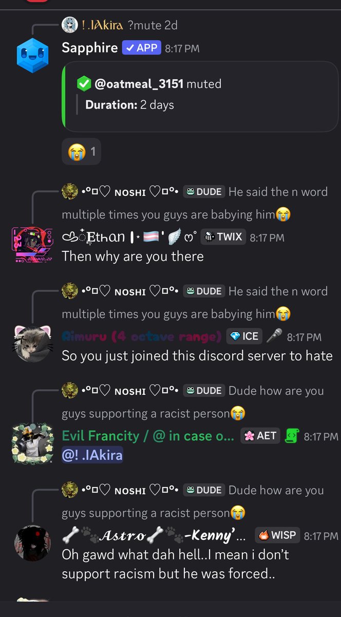 avl6xee's tweet photo. Bro it is so insane how twixxelwant to deny it and keep his stupid fanbase  to make more 💸💸

Like they just lied in front of our face and now is victimizing himself 
Let’s not talk about the server where they are banning everyone who say the truth😭?🔫 #TWIXXELDISBAND #Twixxel https://t.co/DZ40OQPaXe