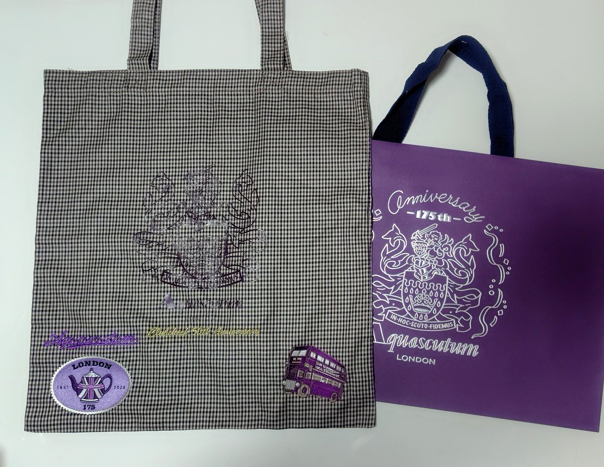 jun_macha's tweet photo. 銀座三越
Aquascutum 175th Anniversary POP UP SHOP

開店時間に行ったら迷っているうちにもう在庫がなくなり諦めていたトートバッグがありワッペンと共に購入😊
潤くんの映像も流れていて素敵な空間でした💜

 #Aquascutum
 #アクアスキュータム
 #松本潤 https://t.co/7vErwffgpX