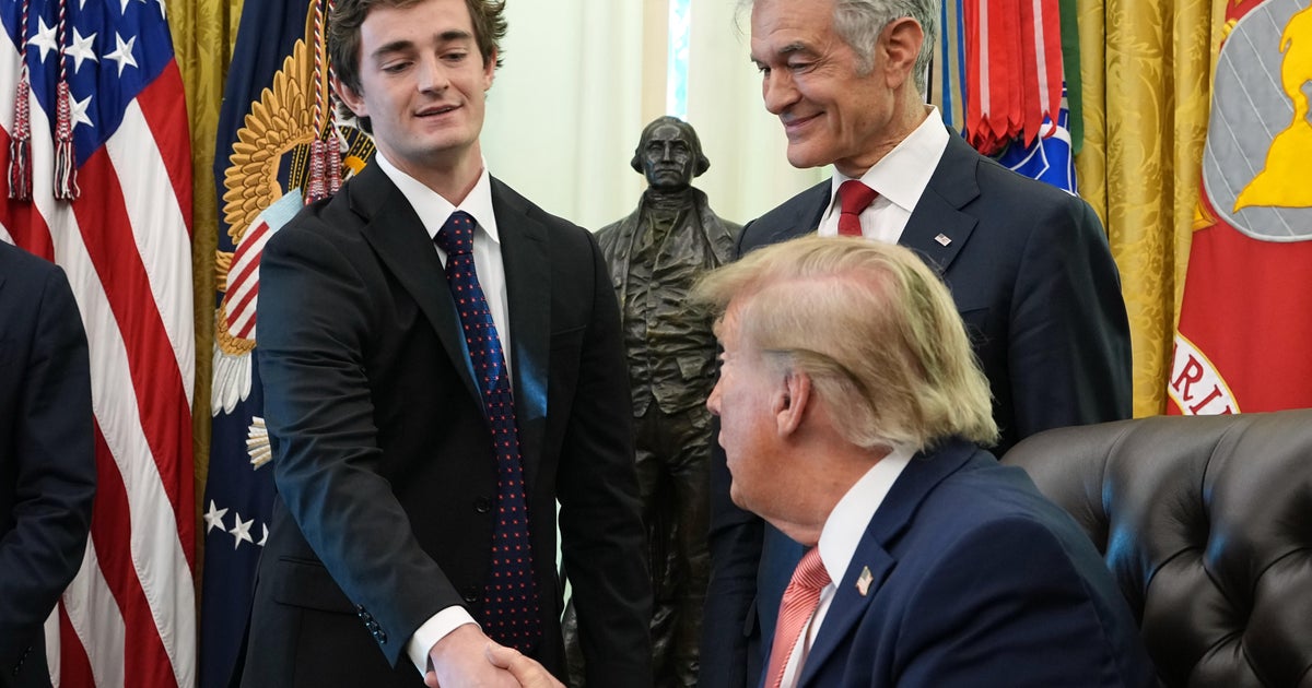 CBSMiami's tweet photo. President Trump said successful whistleblowers will get 1% of any fraud they report, although there may be limits. Read more at the link in our bio. https://t.co/foADqh6EKq