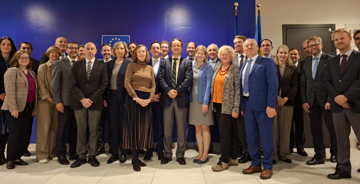 EUOSCE's tweet photo. 🇪🇺🇺🇦 We were honoured to welcome @VitrenkoYuri to the EU Delegation yesterday for a valuable exchange with the EU Heads of Mission to the OSCE. The EU stands with Ukraine, and our support remains unwavering. #StandWithUkraine https://t.co/WBiMnmtABK