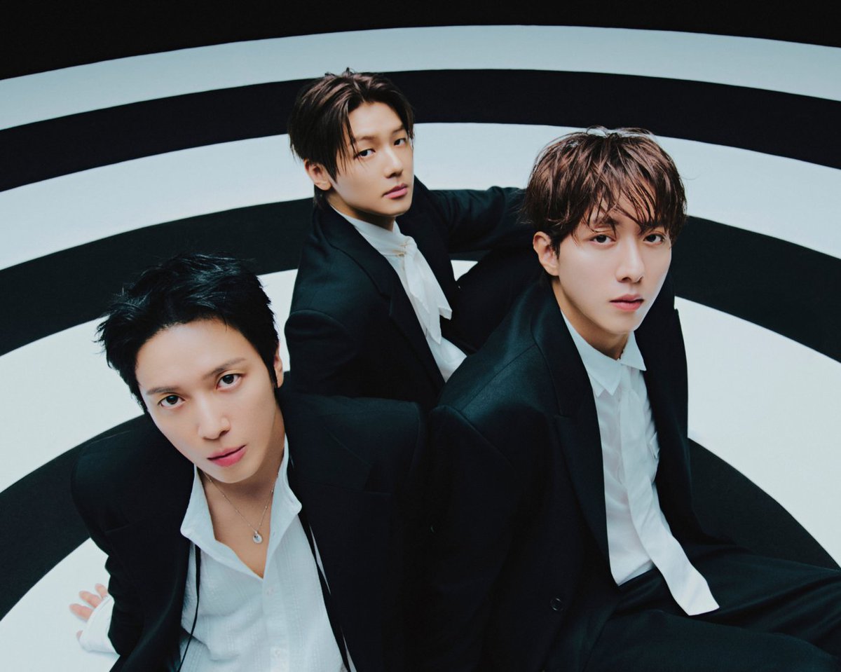 Chikemoo_info's tweet photo. ⋆｡˚𓇼 #CNBLUE ⋆｡˚𓇼

『 360°』と『人生賛歌』の
オリジナルパフォーマンス映像 & #チッケム を
#Chikemoo で独占配信いたします🎉 

Chikemooは全体映像で3人のコミュニケーションも
チッケムで細かな表情や仕草まで配信期間中、何度でも楽しめます！

『CNBLUE - 360°| 人生賛歌』をご購入いただいた方の中から抽選で
メンバー直筆サイン入りチェキが当たるキャンペーンを企画中…？！🎁
続報をお楽しみに！

今すぐアプリをDLして視聴のご準備を！👇
https://t.co/kczL0ojYr0

📅配信期間：2026/10/23(金) 18:00 ～ 2027/4/23(金) 17:00
🎶配信曲：360°| 人生賛歌
💰配信価格：1,200円(税込)

#CNBLUE_Chikemoo #FULL_CIRCLE #CNBLUE_FULL_CIRCLE #CNBLUE_8th_Full_Album
@cnblue_japan @dingo_japan @dingo_official