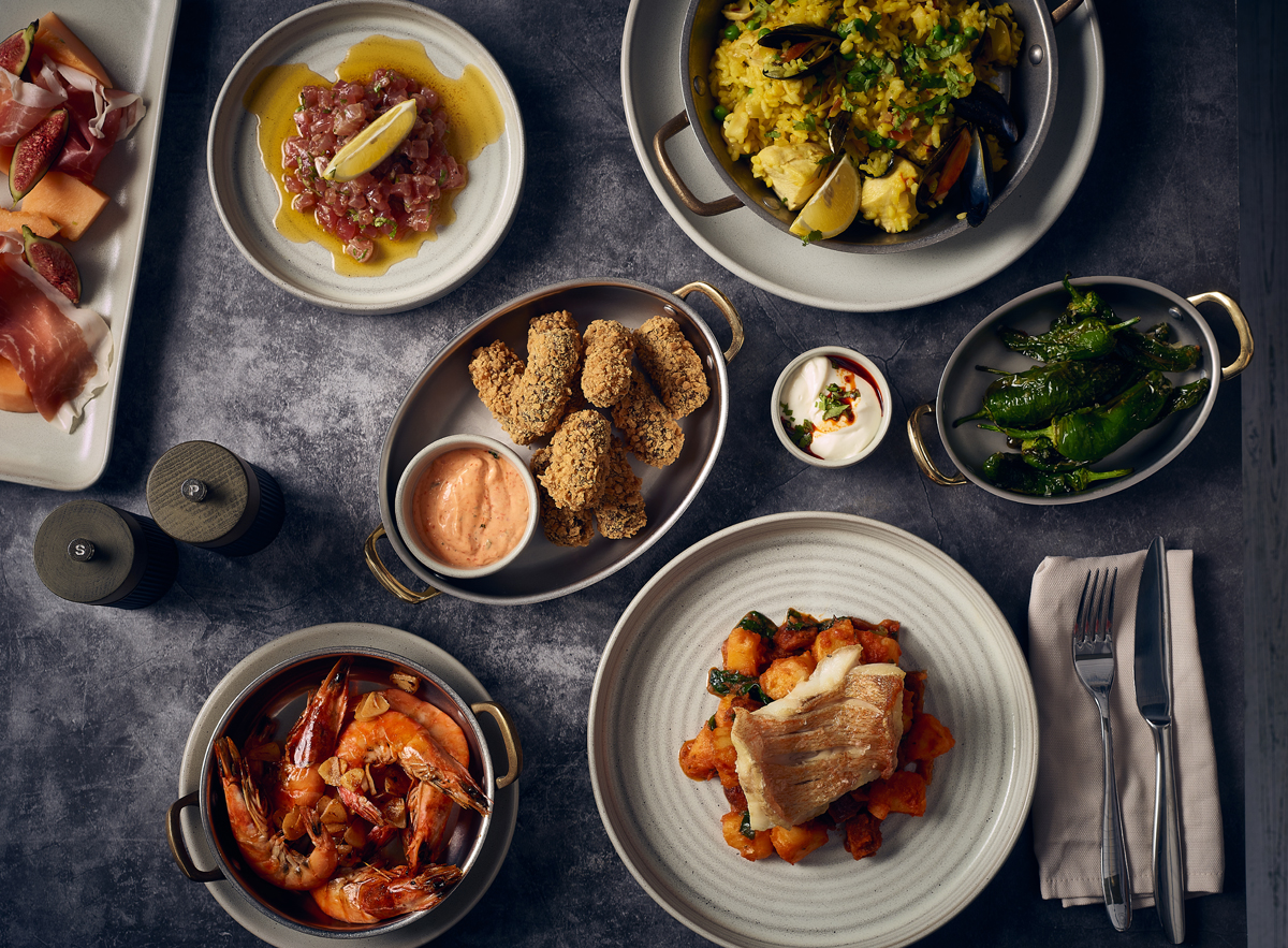 Genware1's tweet photo. Introducing Antigo Cinza, new to the Antigo Tableware Collection, featuring natural muted grey tones and a delicate matt texture, blending simplicity with style.
 
Explore: https://t.co/U3KRMA5CuR

#vitrifiedporcelain https://t.co/fMqxqNTFws