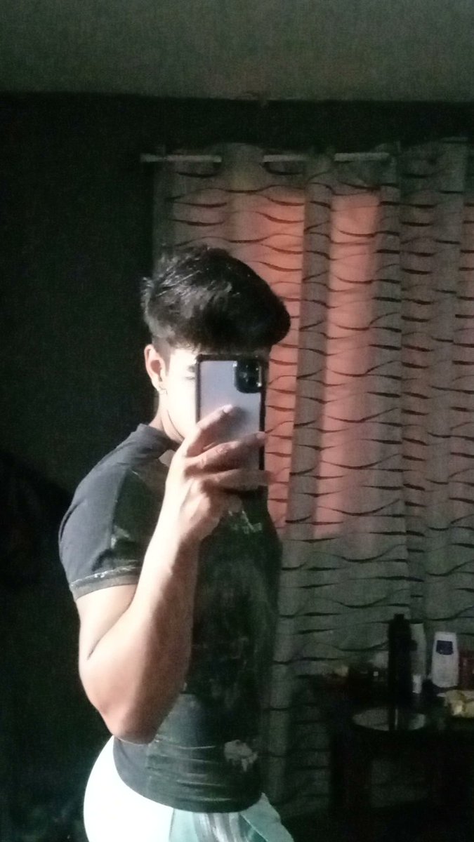 Danelobetz's tweet photo. Buenas noches siganme en insta 😝 https://t.co/mrIfXQ7jW2 https://t.co/YA7sk5pz5a
