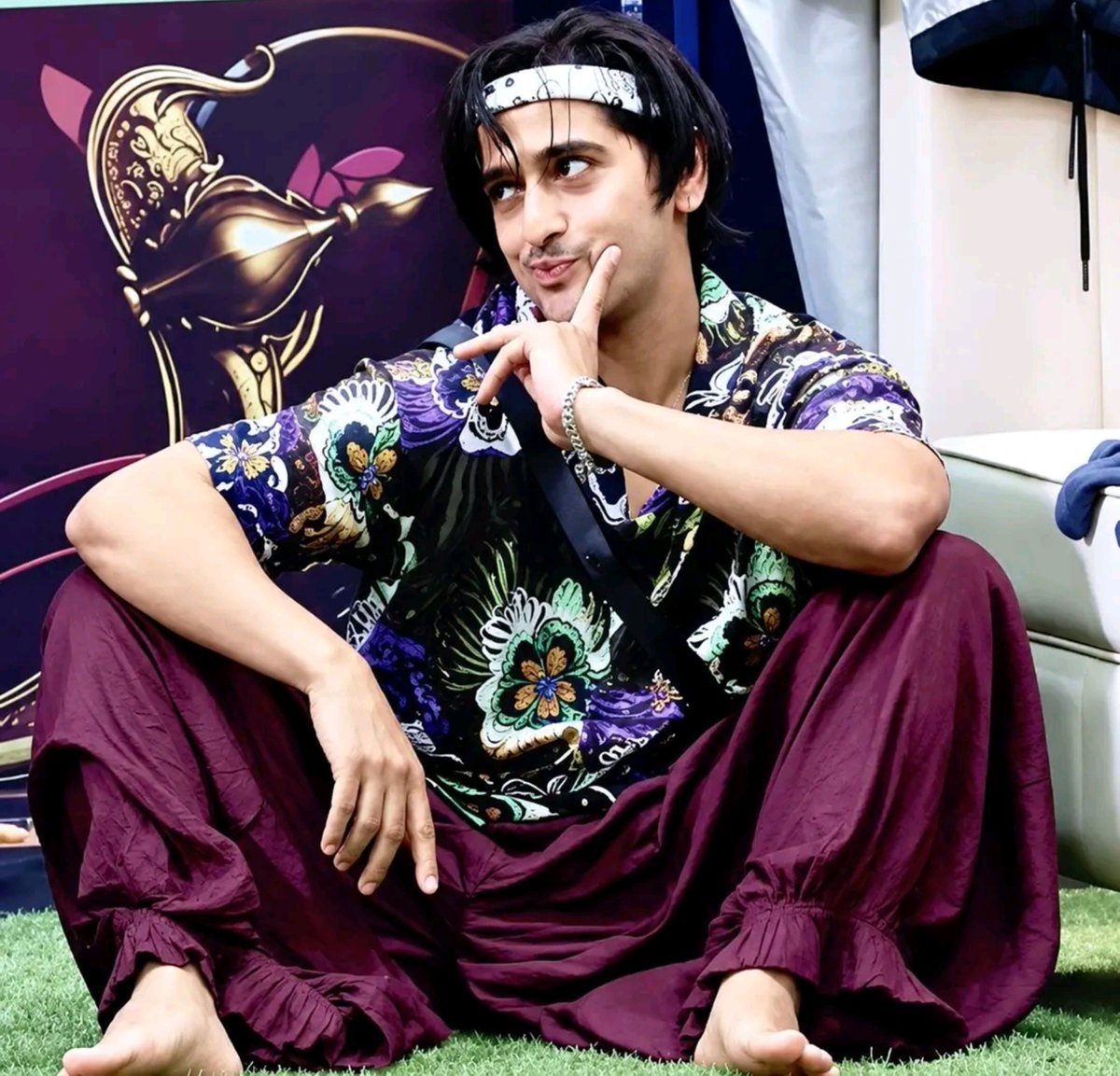 NilShin32150696's tweet photo. Ye qazi ko support krne wale tatte akhir hai kon,,,kitna irritate krta h chadrmod 
#BigBoss20 #QaziTouqeer #QaziKeRockstar #QaziTheLoneWarrior
#weekendkawar #ScoutOP #gullu https://t.co/TldgVUeNFX