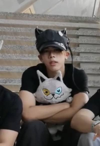 frisxty's tweet photo. โหย คตน่ารักเลย ยัยจิ๋ว 😭🤏🏻 https://t.co/XlBgA5dCIi