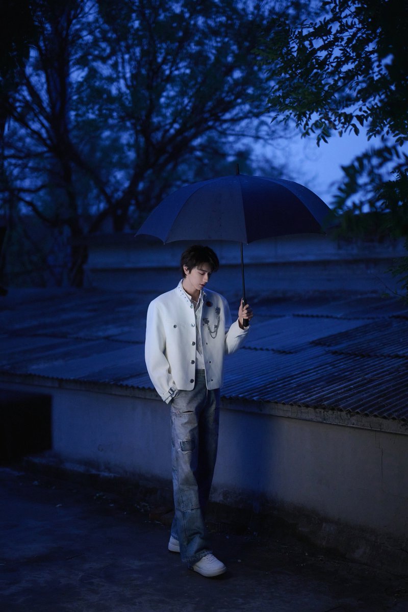 LINYILOVER_TH's tweet photo. 2026.10.21
LinYi’s Weibo Update
ยังอยู่กันไหมครับ?
อากาศเริ่มหนาวแล้ว อย่าลืมใส่กางเกงกันหนาวกันด้วยนะครับ~🥶
#林一 #LinYi #หลินอี https://t.co/UAOoBIl7uR
