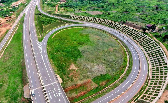 Awor_Awor's tweet photo. Under President Yoweri Museveni, Uganda has invested in road infrastructure to improve connectivity, support trade and link communities to markets and essential services. #Infrastructure #Uganda https://t.co/IOWkTKCL9W