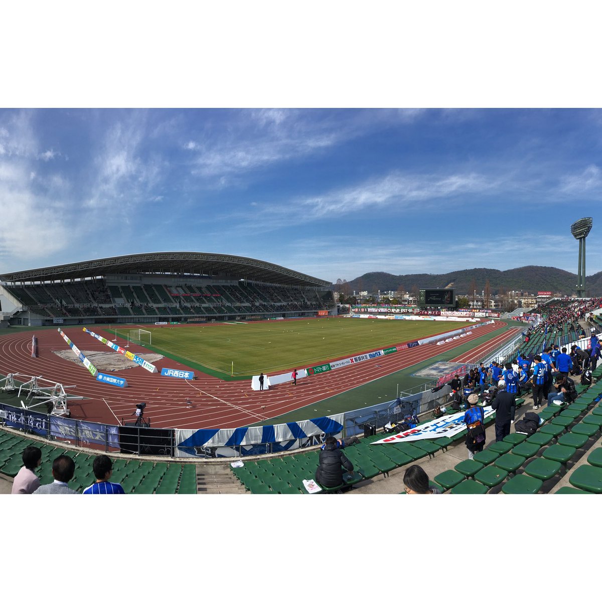 mihokorian's tweet photo. どちらもJ2時代にお世話になったチーム
特に水戸は楽しい思い出いっぱい。
J1で対戦するのは本当に胸熱すぎる🍑🐲

↩︎2019.2.24開幕戦
↪︎2026.10.21 J1第11節

#ファジアーノ岡山
#水戸ホーリーホック https://t.co/vRto5yh6EQ