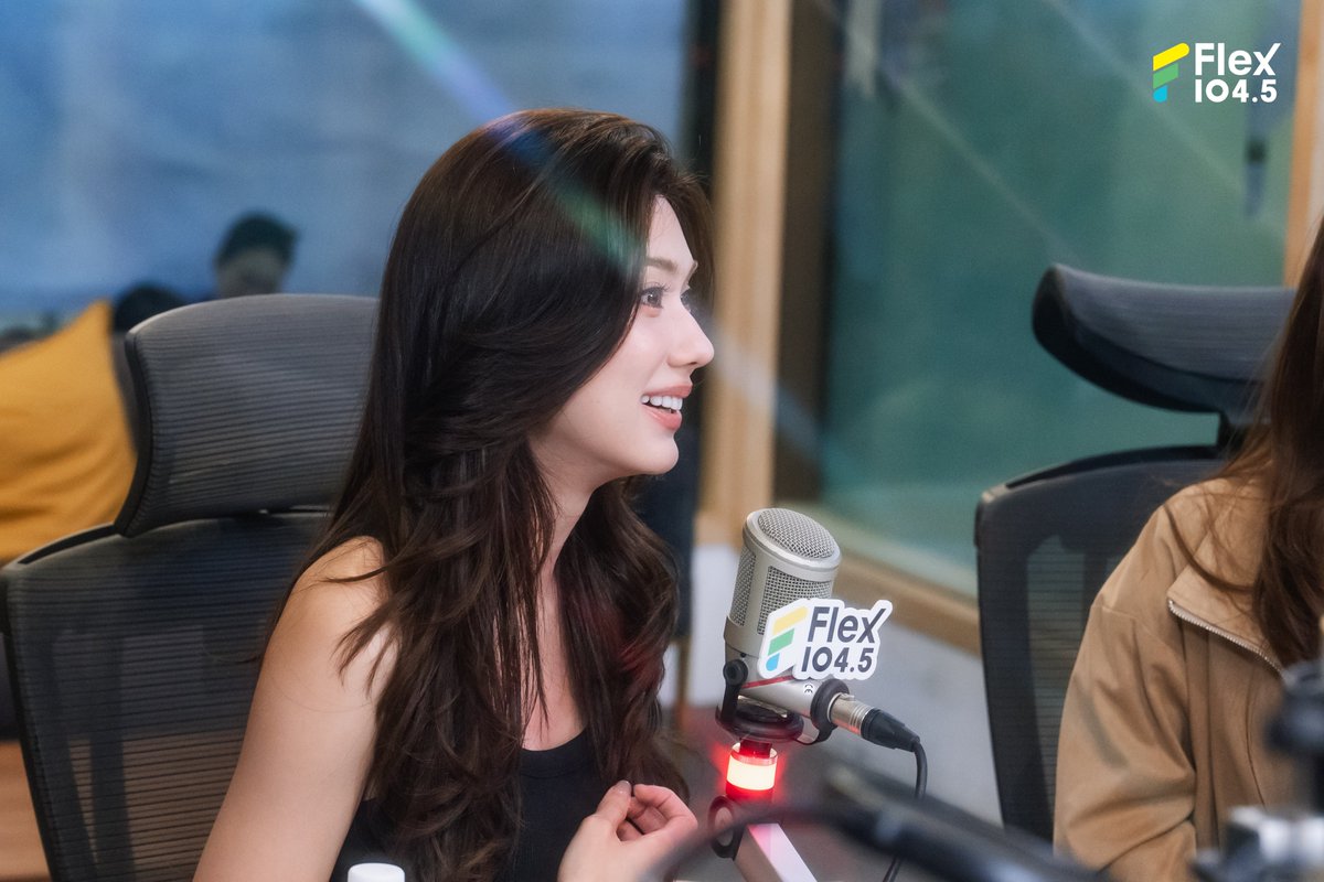 Flex_Connect's tweet photo. 📌ดูรายการ Flex Talk ย้อนหลังได้ทาง YouTube : FlexConnect
https://t.co/qGWhRxt5RM

@lena__lorena @miunatshaa @LenaMiu_CH3
.
#Flex1045xPlsLoveรักได้ไหม
#ลีน่าหมิว #LenaMiu #PlsLoveรักได้ไหม
#FlexTalk #FlexConnect #Flex1045 https://t.co/w42AtpnM2Y
