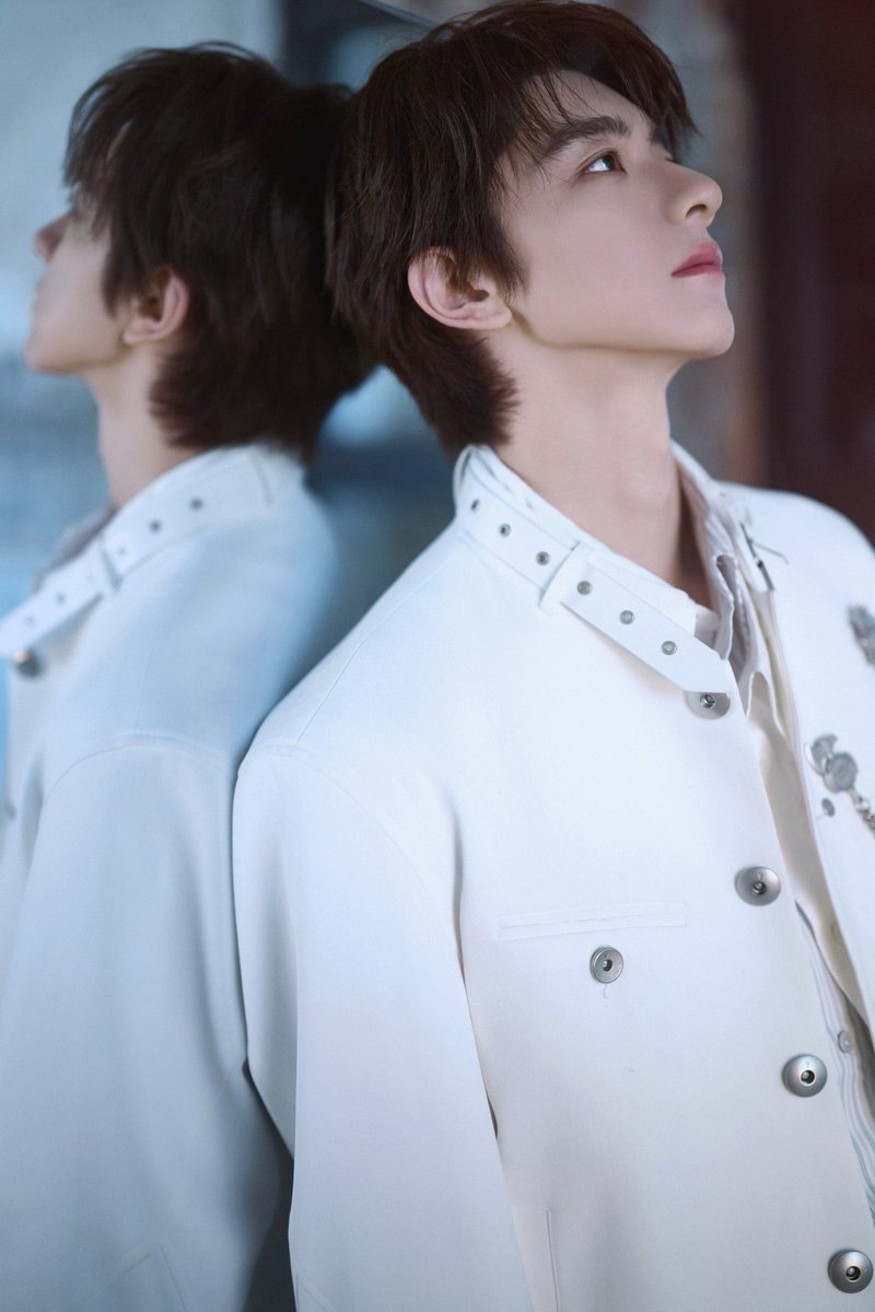 koto_h_hd's tweet photo. リンイーがガチ王子様すぎて気ィ狂いそう
#林一 #linyi https://t.co/yj4gTEkwqQ