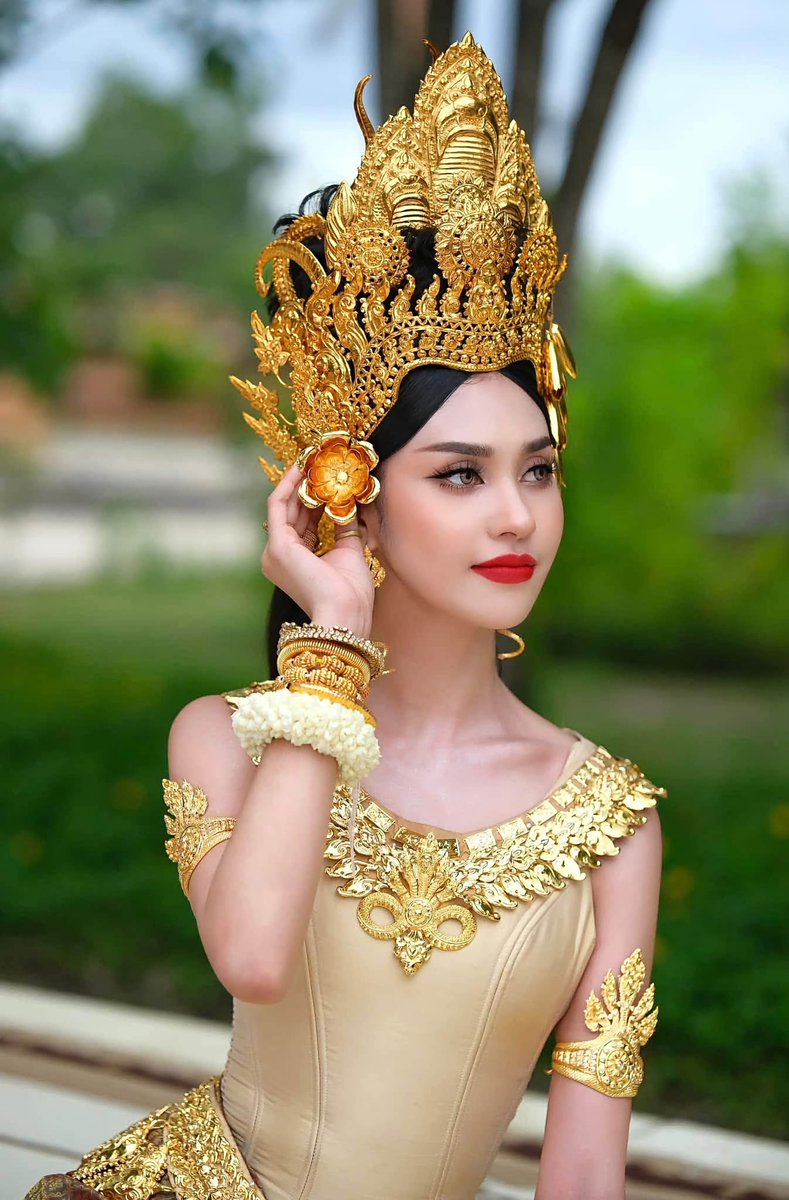 RakVirakOffical's tweet photo. Sokea kimleang (kon ant) Miss International Cambodia 2026 🇰🇭🇰🇭🇰🇭 @MissInterOrg #cambodia #sokeakimleang #missinternationalcambodia2026 #khmerculture #khmerdress https://t.co/2vBphSuWVg