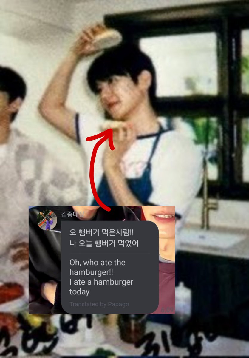 gayomegaexosex's tweet photo. The meicheng burger... 🍓🍊 https://t.co/zEVsvYmdGx