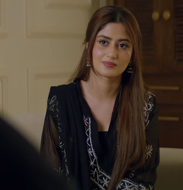 SwapnilRautPro's tweet photo. @Happydays99X Not prettier than Sajal https://t.co/2e6PZogdpD