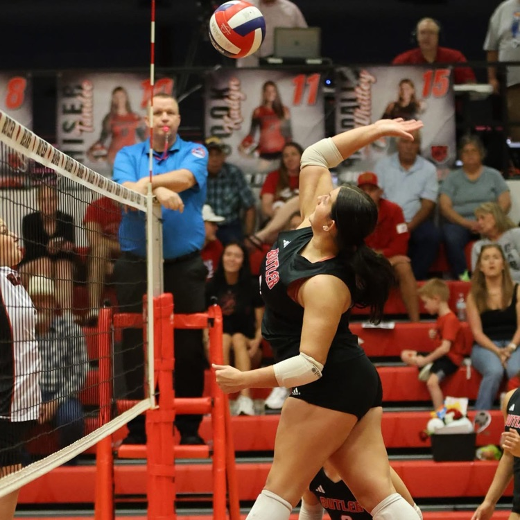 ButlerHSBears's tweet photo. The Lady Bears beat El Dorado Springs tonight in their opening round of districts 3-0.  They're back in action tomorrow night at Lone Jack  against Lone Jack. ❤️🏐🖤 https://t.co/AFvYwLqyhA