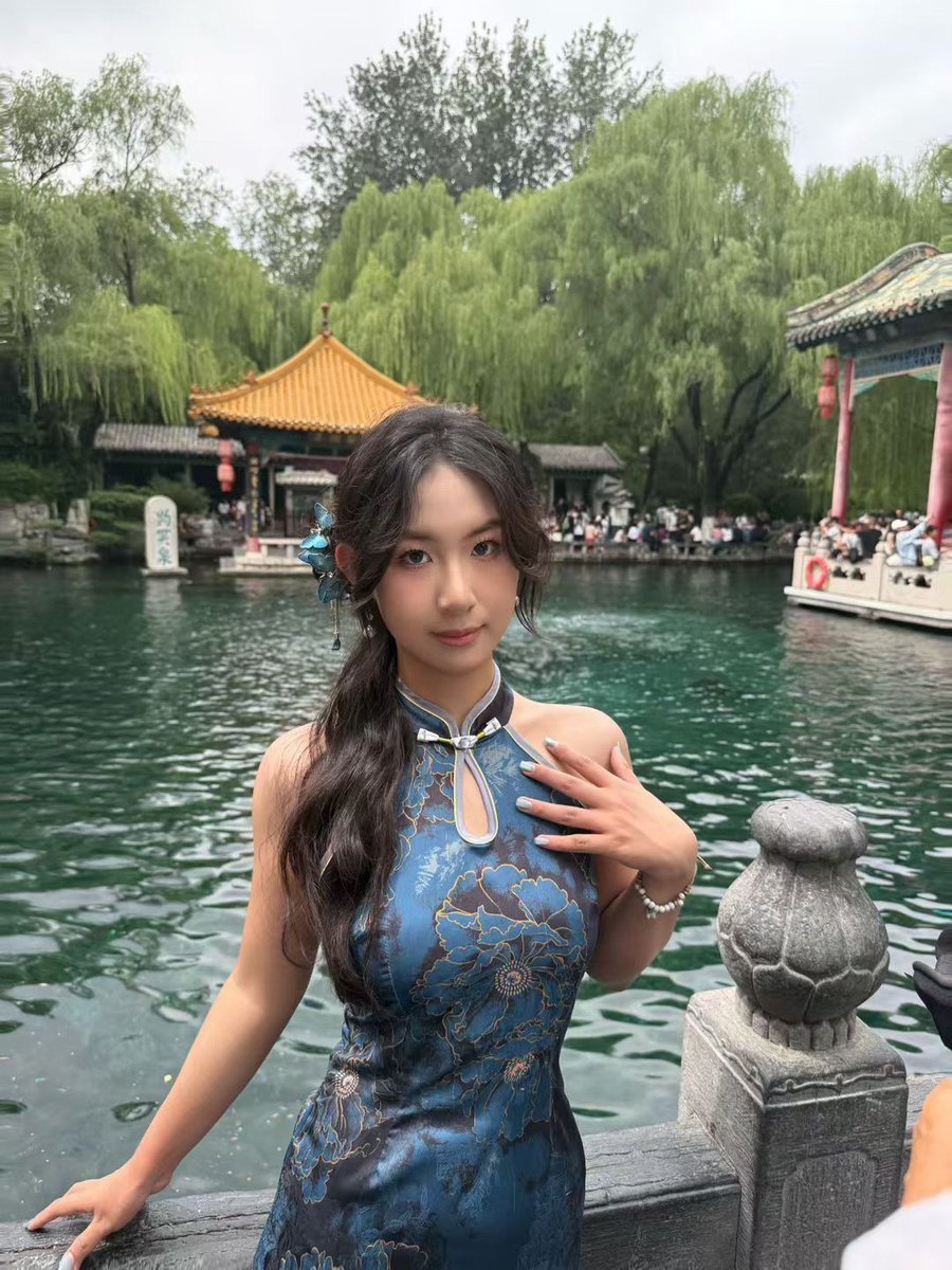 HG_Conquer's tweet photo. 姓名:王钰涵
地区:北京
年龄:20
身高:165
体重:60
自曝目的:男友太小 想网绿他
情感状态:第3段，在谈
性经验:口过3根，是处
破处年龄:🈚️
开发程度:口
做过最下贱的事:还没敢
喜欢的姿势:正面骑射灌精
喜欢的称呼:母狗婊子便器 https://t.co/rvIeZTW9e1
