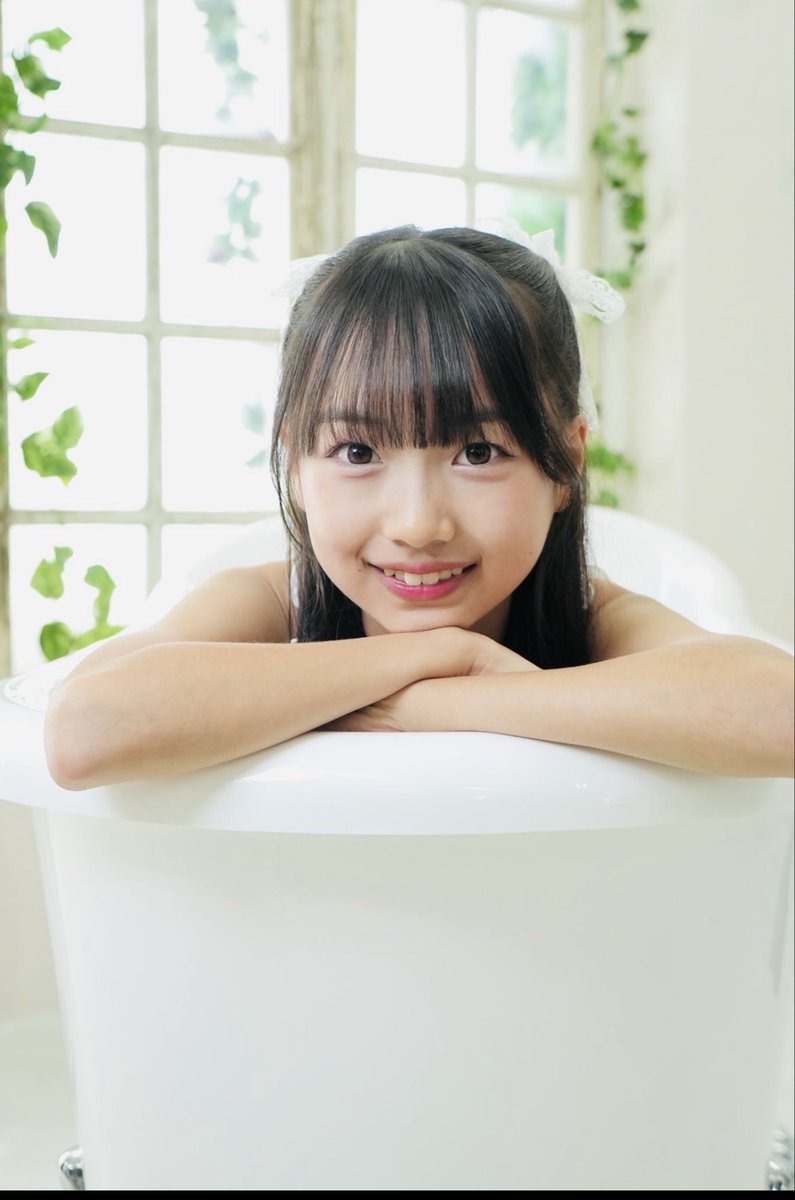 rea_model's tweet photo. こんばんは⭐️

学校でプチいい事あった！
漢字テスト💯だった！
漢字だけは得意みたいね😉

皆んな得意科目ある？？ https://t.co/W5Ed82gAmF