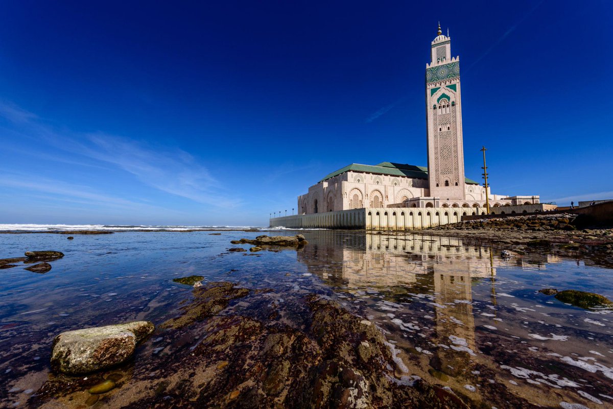 PlacesOfEarthX's tweet photo. Hassan II Mosque, Morocco 🇲🇦 https://t.co/3RxjuKaDA3