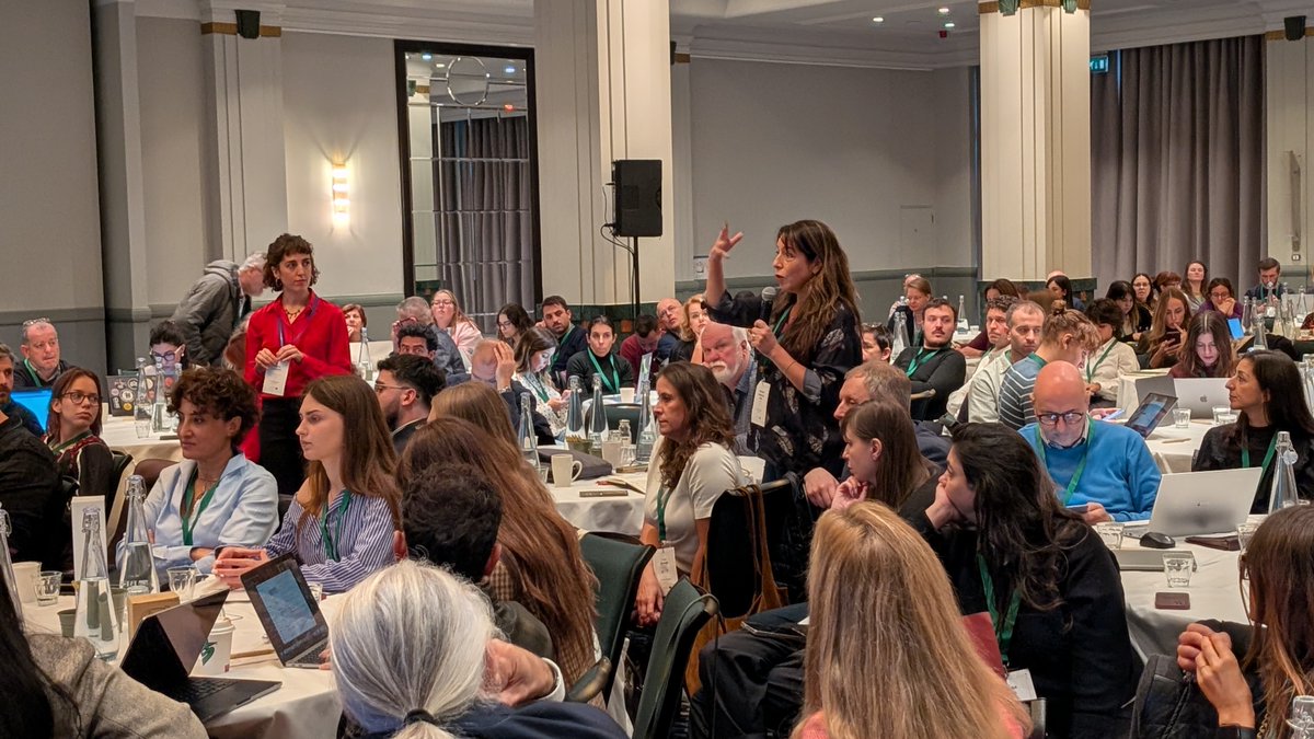 EYEprogramme's tweet photo. IOs asking @EU_EISMEA  and @EU_Commission their most burning questions about #ErasmusEntrepreneurs during our Q&amp;A session. https://t.co/oyPyefMp6n