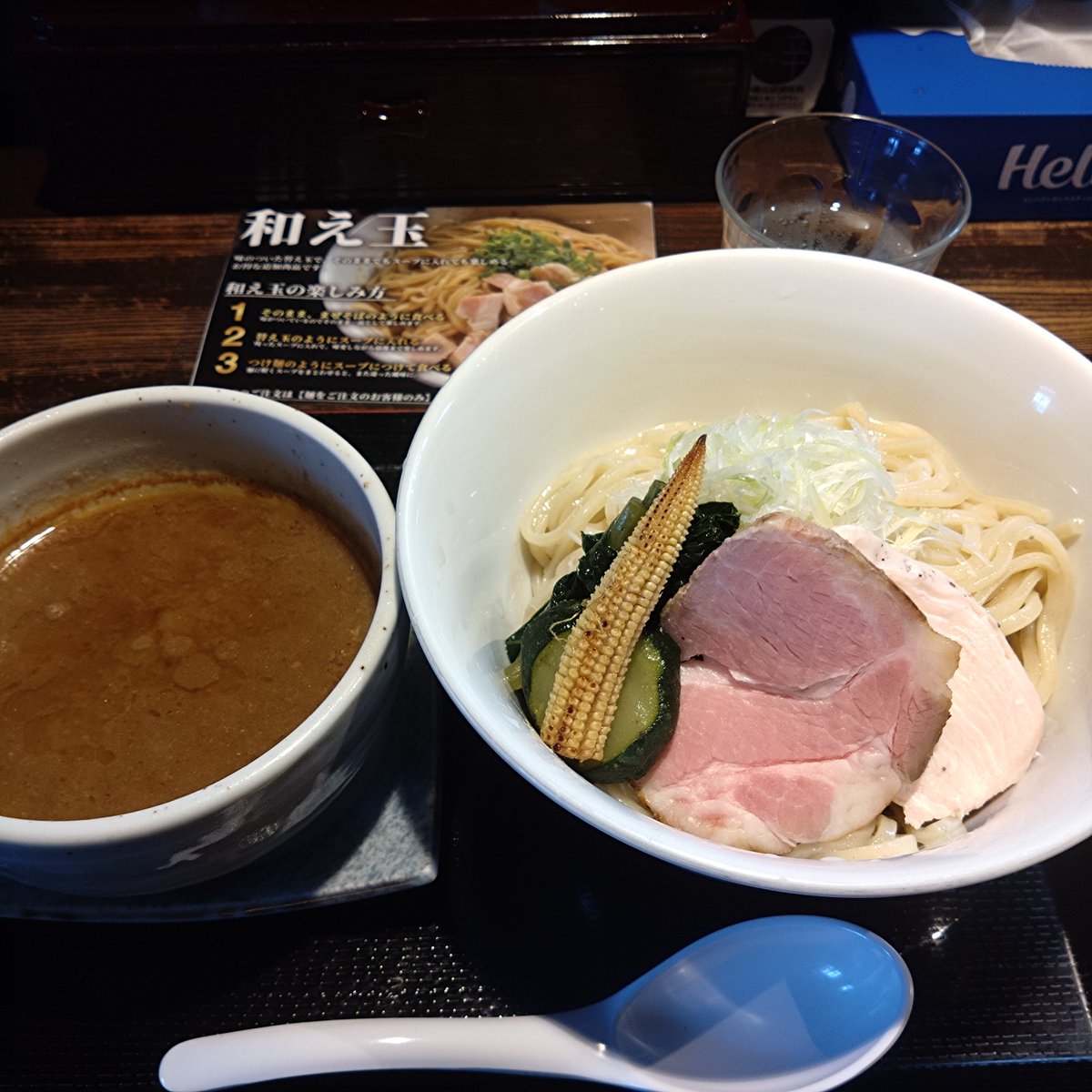 bampoooo's tweet photo. 先月から隔週ペースで行ってる沖縄そば屋 https://t.co/0ydRRkL2al
