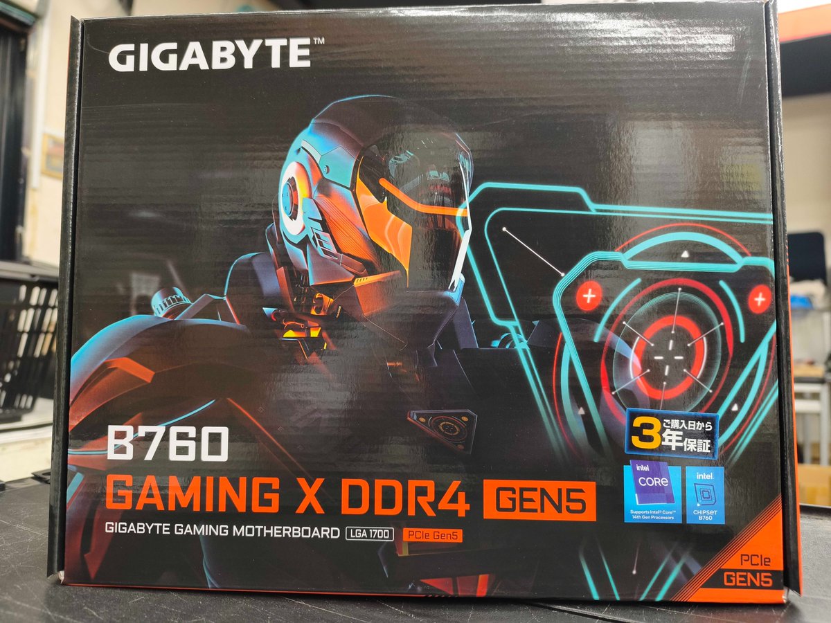 PCONES's tweet photo. ❖━━━━━━━━━━━❖
　DDR4メモリを活かして
　新しいPCを組むなら？
❖━━━━━━━━━━━❖
GIGABYTE
B760 GAMING X DDR4 GEN5
が再入荷しています

DDR4メモリ対応で、
PCIe 5.0対応のグラボ用スロットも搭載！
手持ちのDDR4メモリを活かしながら
PCを組みたい方にも注目のマザーボードです。

皆さんなら、どんな構成にします？