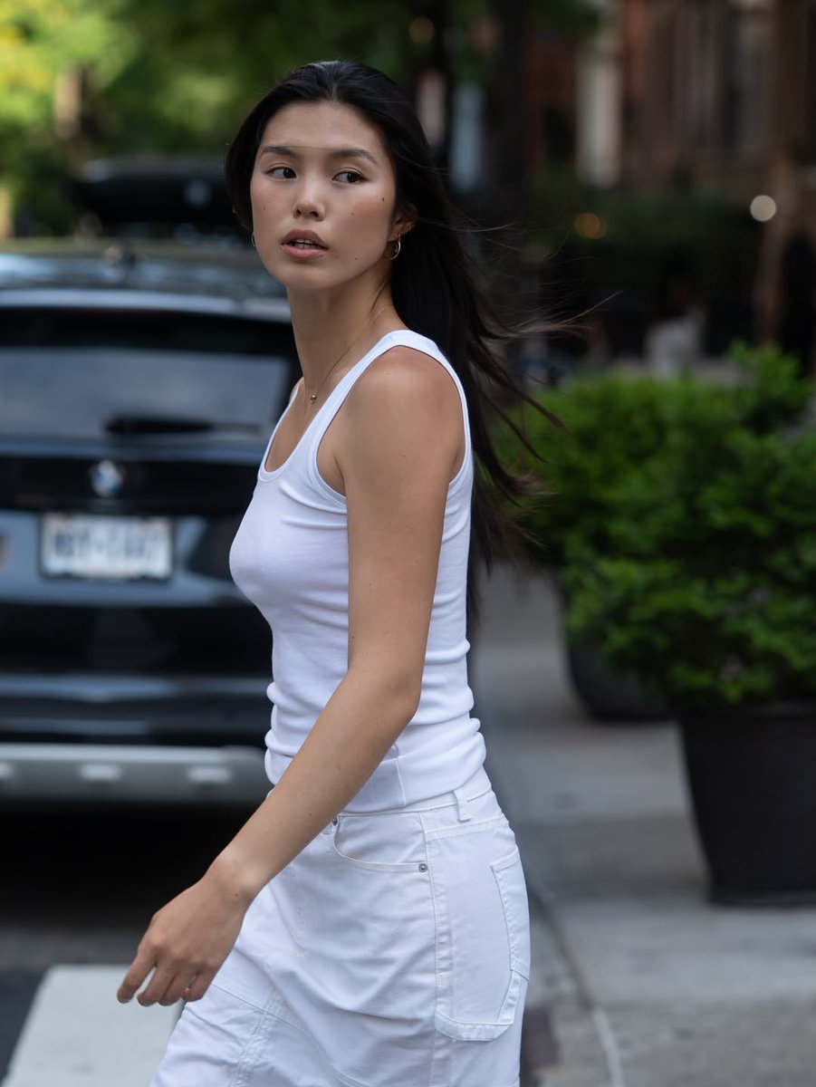 FlorineRedqliy's tweet photo. a stroll around the city w/ @jorgearagonphoto 🚕 https://t.co/2QxrP1Op1K